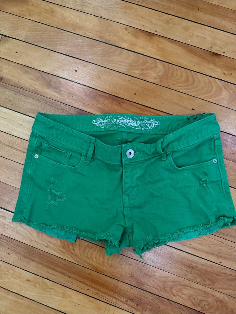 Express Shorts